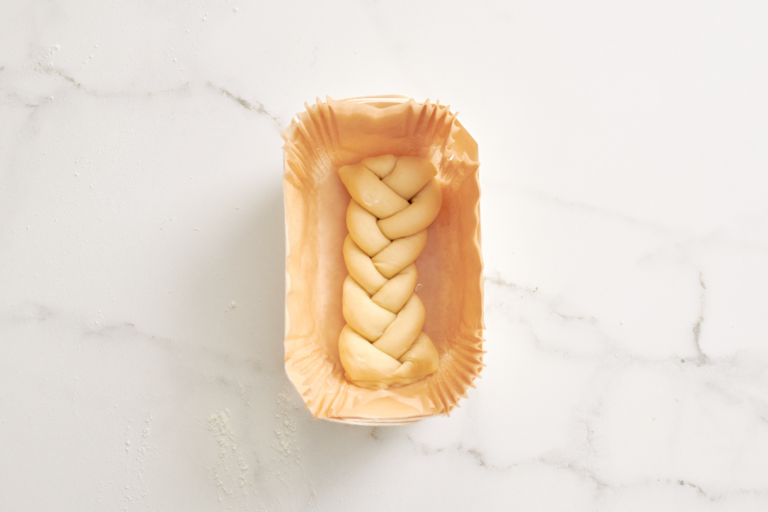 Treccia di pasta brioche