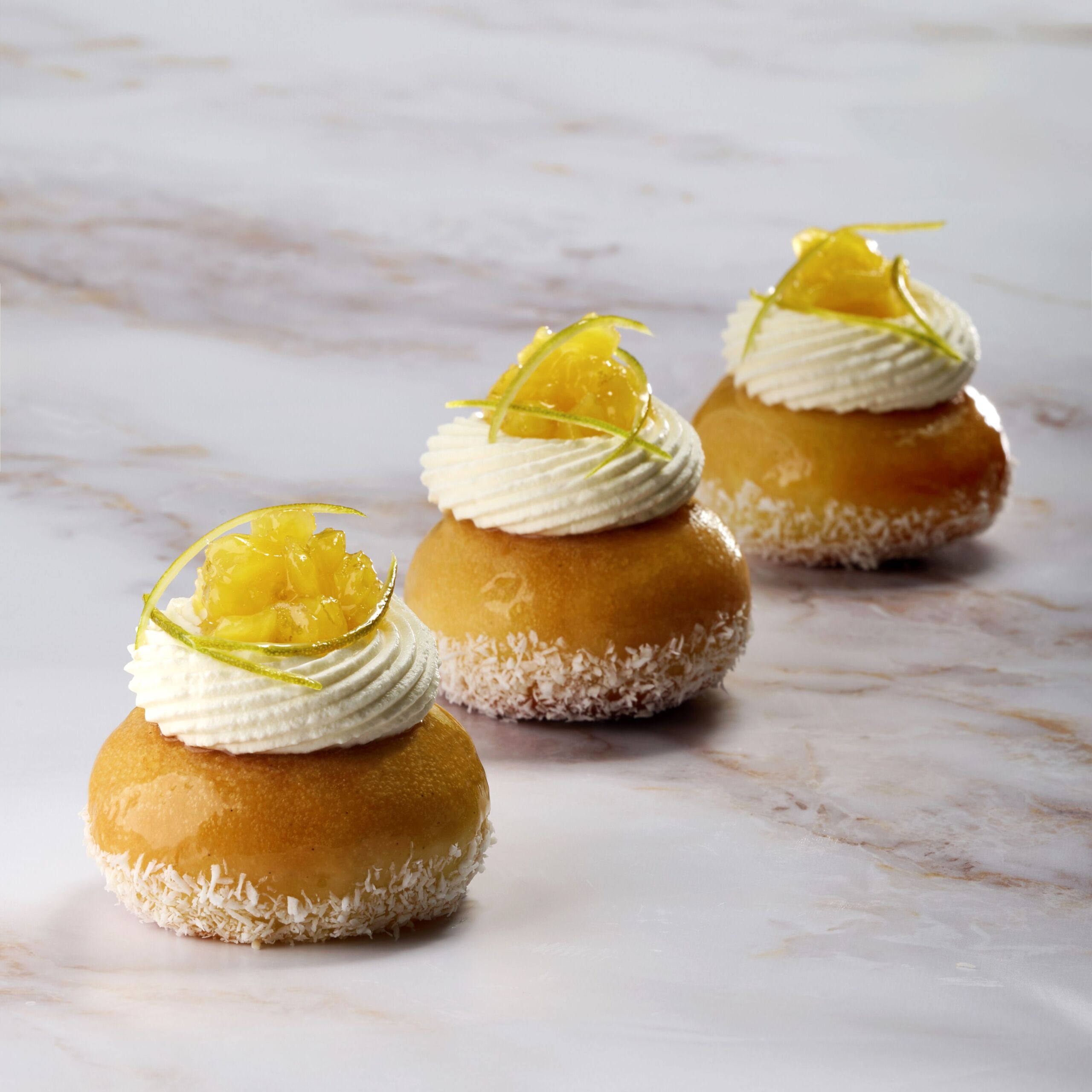 Babà pina colada