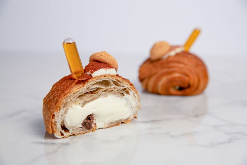 Pain au chocolat al tiramisù